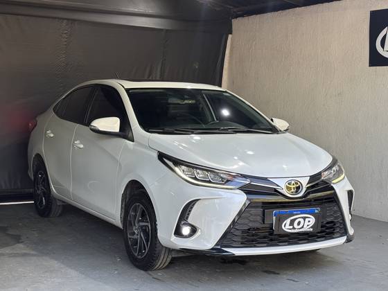 TOYOTA YARIS 1.5 16V FLEX SEDAN XLS CONNECT MULTIDRIVE TOYOTA YARIS 1.5 16V FLEX SEDAN XLS CONNECT MULTIDRIVE